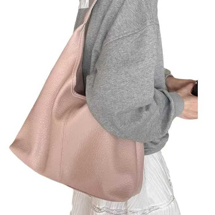 Womens Summer 2024 New Trend Korean Edition Underwear Bag Large Capacity Shoulder Bag Student Commuter Bag W250425