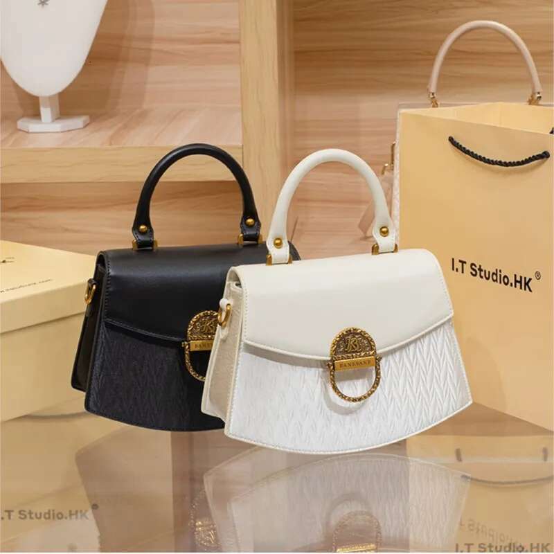 Light Brand Women's 2024 New Autumn And Winter High-End Designer Handbag Shoulder Crossbody Bag