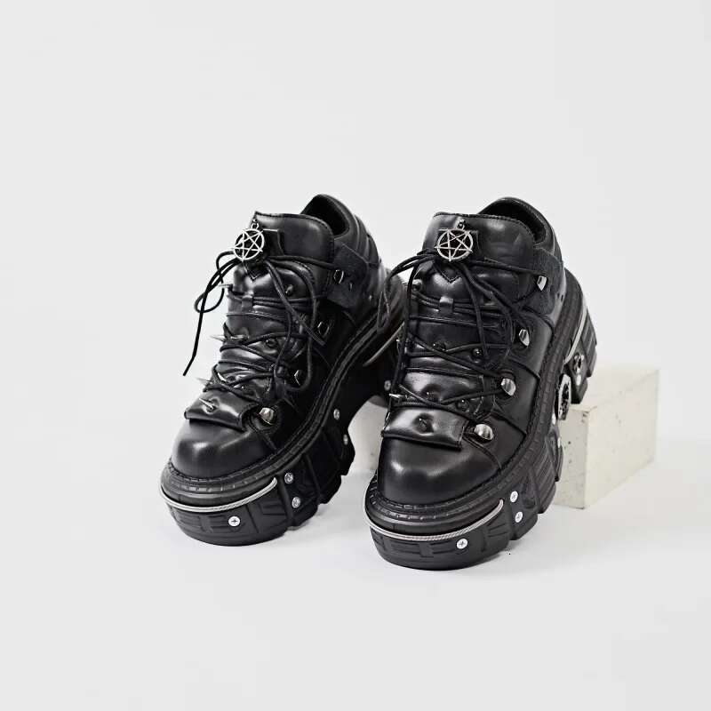Punk Gothic Women's Boots Rivet Motorcycle Thick Bottom Low Help Cool Autumn Winter New Style Cross-Border Heavy Metal Shoes