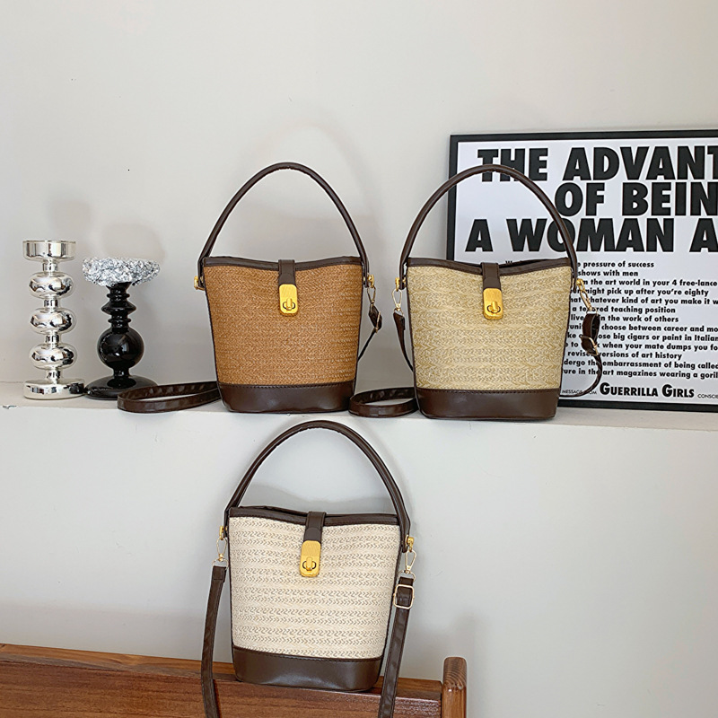 New Free Delivery Designer Shoes By 2025 Fashionable Handheld For Women 2024 High Quality Grass Woven Single Shoulder Crossbody Casual Bucket Bag