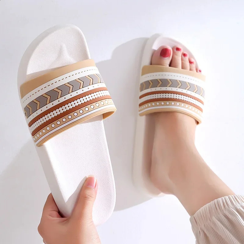 Summer Womens Home Slippers Home Wholesale Bathroom Anti-slip Flip-Flops Wear Soft-soled Indoor Slippers Outside 250421