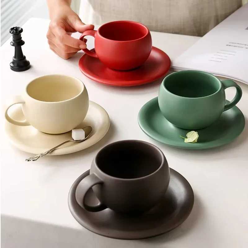 Vintage Egg-shaped Ceramic Coffee Cup And Saucer Set for Home Use - Light Luxury Simple Latte Art Embossed Cappuccino Y251125