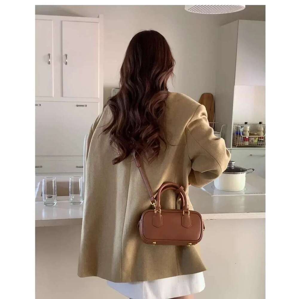 Designer Bag Versatile Bowling For Women, Retro And Simple, Single Shoulder, Crossbody, Hand-Held Small Square Bag