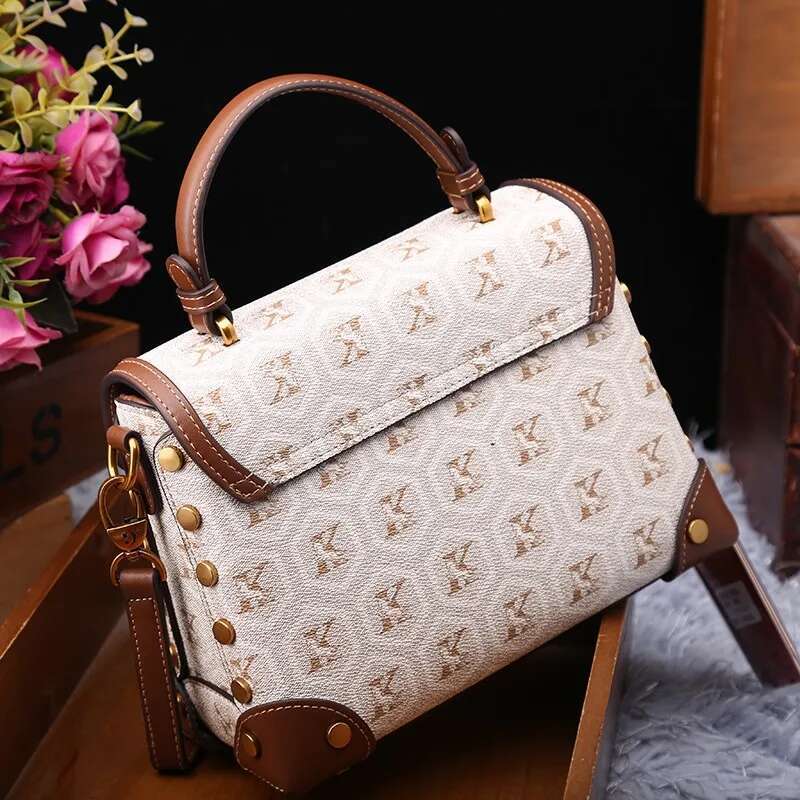 Designer Handbag Retro Small Square Women's 2025 New Autumn And Winter High-End Printed Shoulder Crossbody Bag