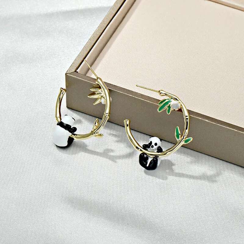 Small Niche Panda Bamboo Ear Rings, Grand Eye-Catching, Slim And Dripping Oil Earrings For Women