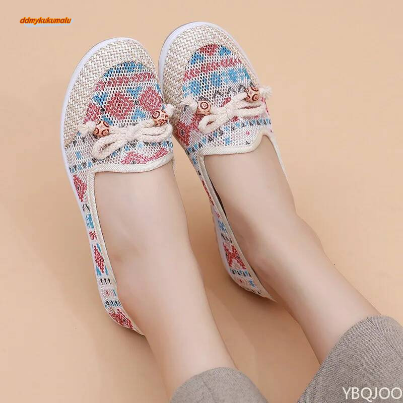 Women's cloth Shoes 2025 Summer New Lazy footwear Casual breathable mom shoes Shallow mouth ethnic style Ladies flats Zapatos ddmykukumalu