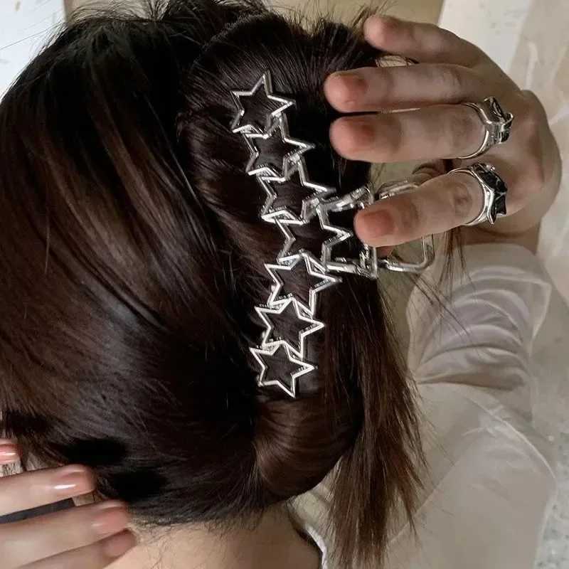 Fashionable Y2K Sar heart-shaped lip shaped gold silver black metal hair clip suitable for women Korean large novella crab clip headbandT250425
