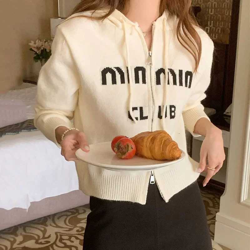 Women Cardigan French Retro Knitted Outwear Autumn Simple Drawstring Hooded Casual Knitwear Versatile Temperament Female WearT251125