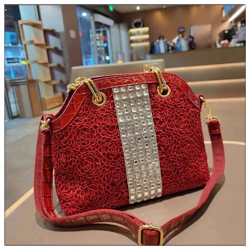 Spring and autumn new lace rhinestone patent leather handbag banquet dress large-capacity one-shoulder cross-body women's bag