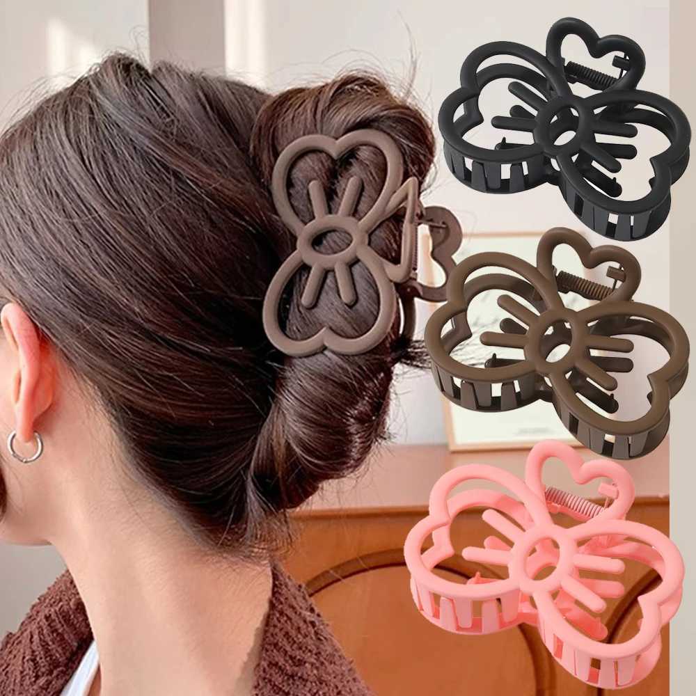 Korean Cute Bowknot Hair Clip Plastic Claw Clip Candy Color Crab Hair Clip for Girls Sweet Hair Claw Hair Accessories for Women Y250707