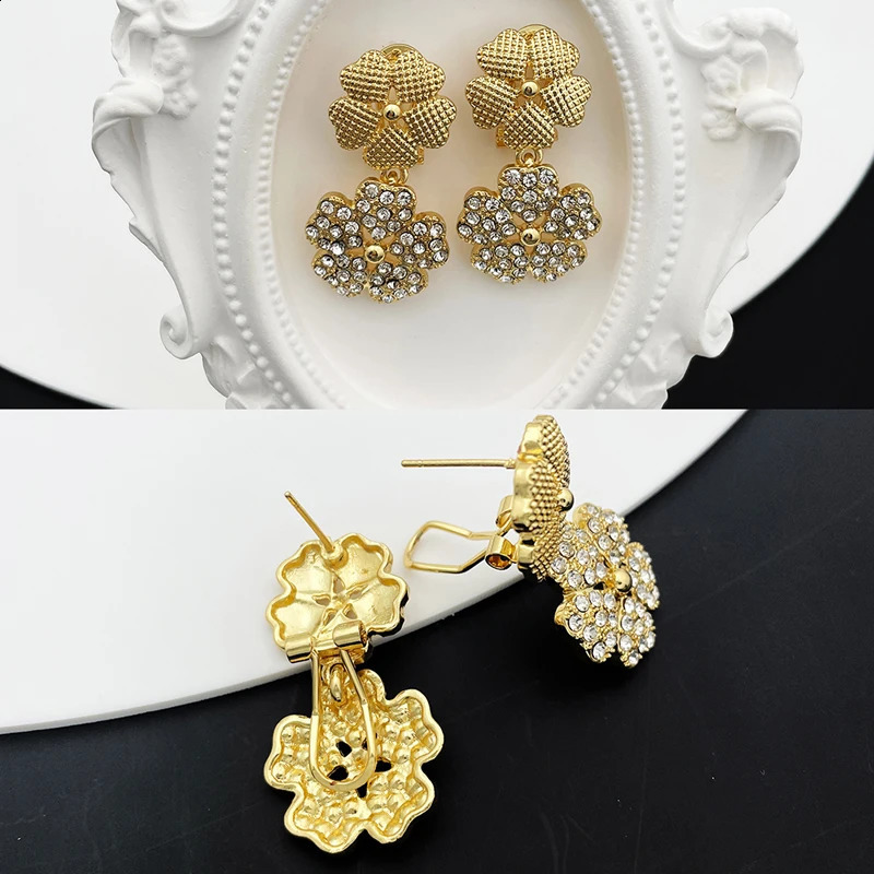 Dubai Nigeria Jewelry Sets For Women Five Petals Flower Pendant Necklace Earring Bracelet And Ring 250417