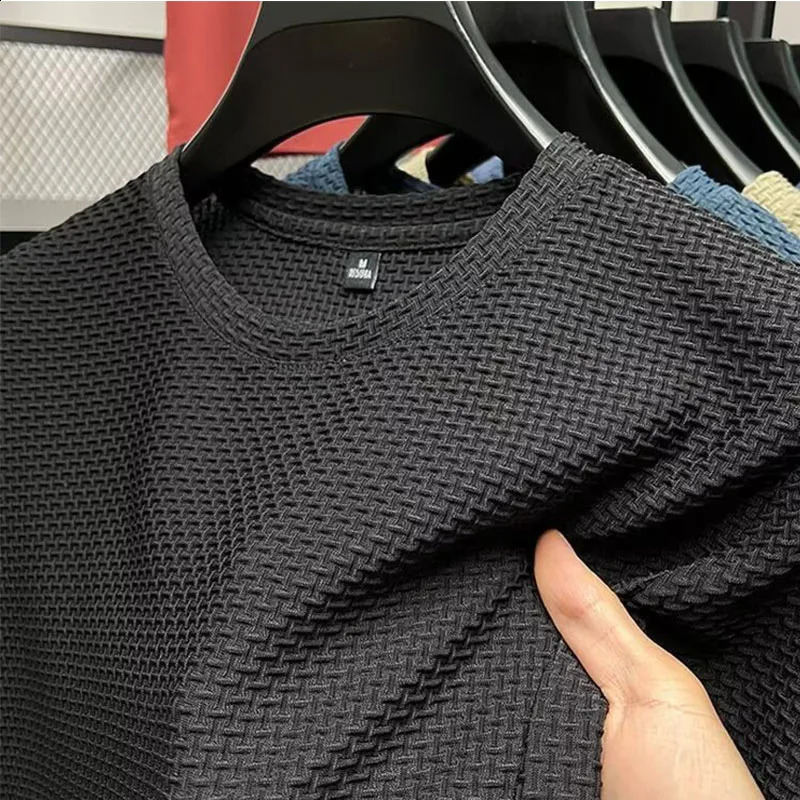 1 piece of summer mens mesh ice silk T-shirt mens round neck short sleeved mens solid casual elastic top 250423