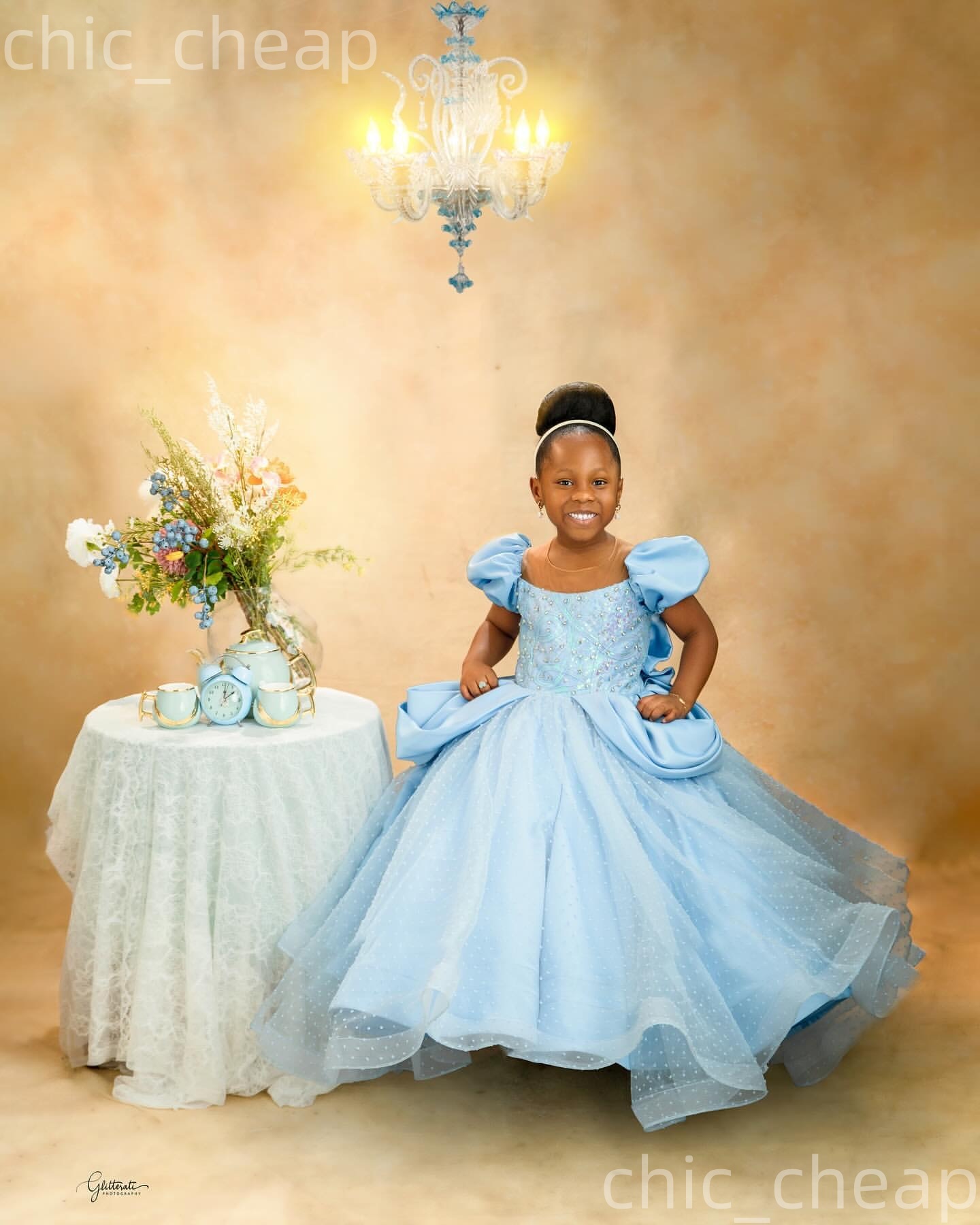 2026 Light Sky Blue Ball Gown Flower Girl Dresses Crystals Sheer Neck Short Sleeves Little Girl Christmas Peageant Birthday Christening Tutu Dress Gow