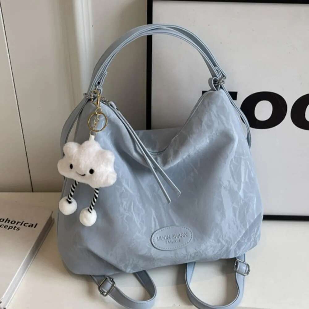 Designer Bag Korean Large Capacity Commuter Tote Female New Senior Sense 100 Shoulder Bag Travel Backpack