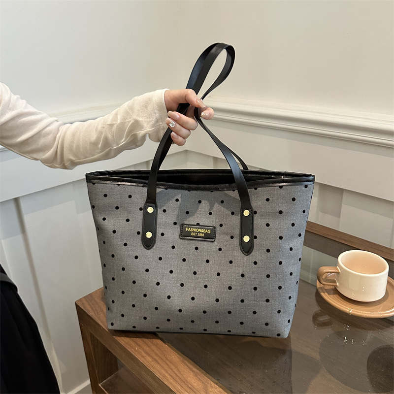 New Free Delivery Designer Shoes By 2025 2024 Autumn Printed Star Fashion Commuter Large Capacity Trendy Leisure Single Shoulder Tote Women's Bag