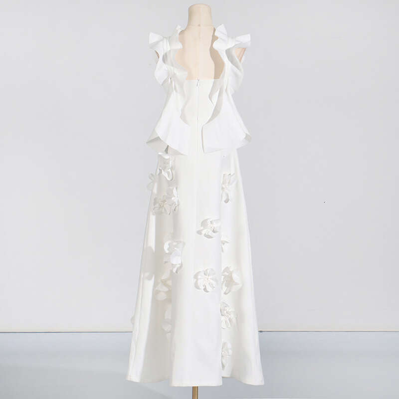 Heavy Industry 3D Flower Dress 2025 Spring/Summer New Style Playful Square Neck And Slimming Strap Skirt For Women