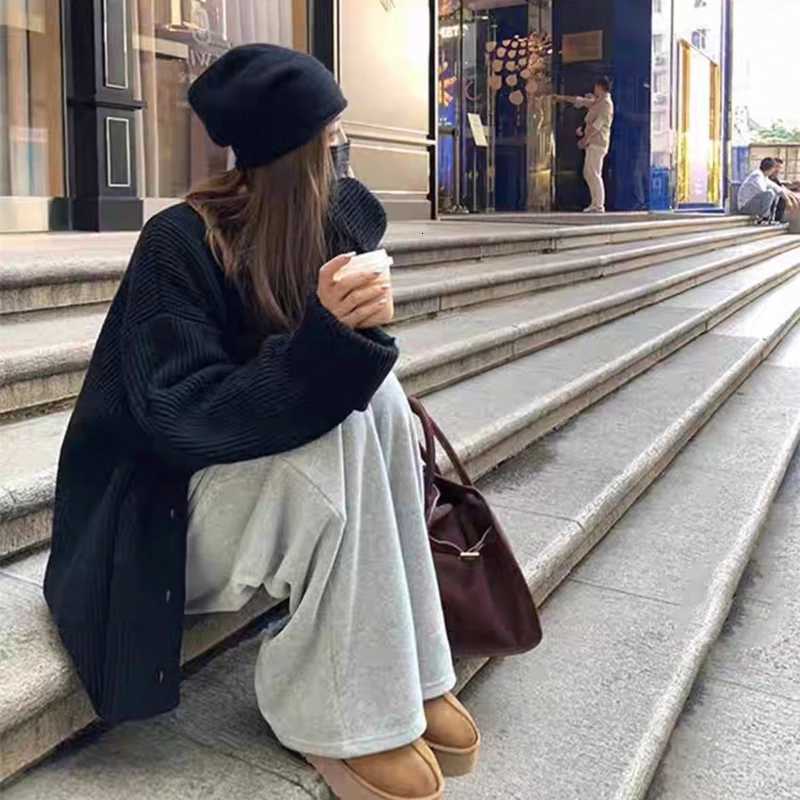 V-neck Single Breasted Simple Retro Solid Color Loose Fit Womens Knitted Cardigan Autumn and Winter Versatile New Sweater CoatT251125