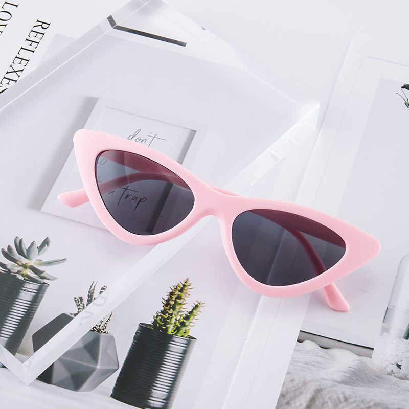 Vintage White Cat Eye Sun Glasses for Women Vintage New Fashion Small Half Frame Eyewear Trending Travel Sexy Woman SunglassesX241213