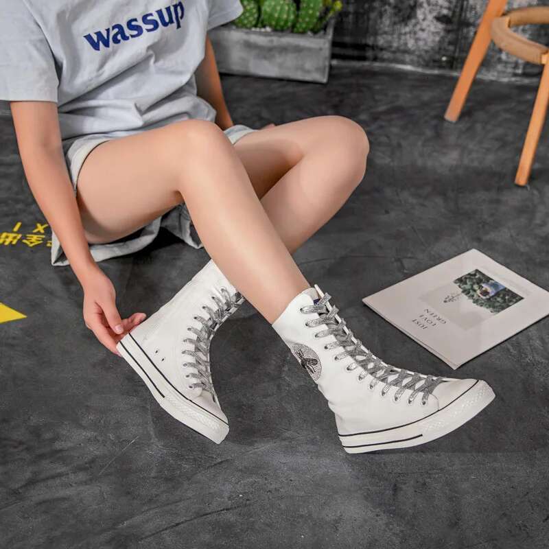 Spring and Autumn New Medium Sequin Color Lace-up Rhinestone Canvas Soft Sole Flat Casual Daily Large Size Women's Shoes