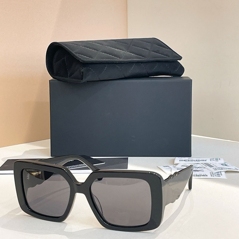 Fashion designer Women Sunglasses Acetate Fiber Oversized Square Frame Polarized Outdoor Sunglasses Vacation Driving Party Casual Fashion Sunglasses A70772