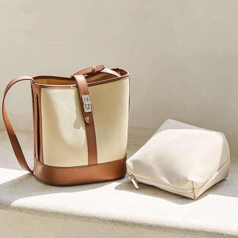 High End Handbag New Spring Summer Trendy Bucket Large Capacity Shoulder For Work And Commuting Women S Armpit Bag