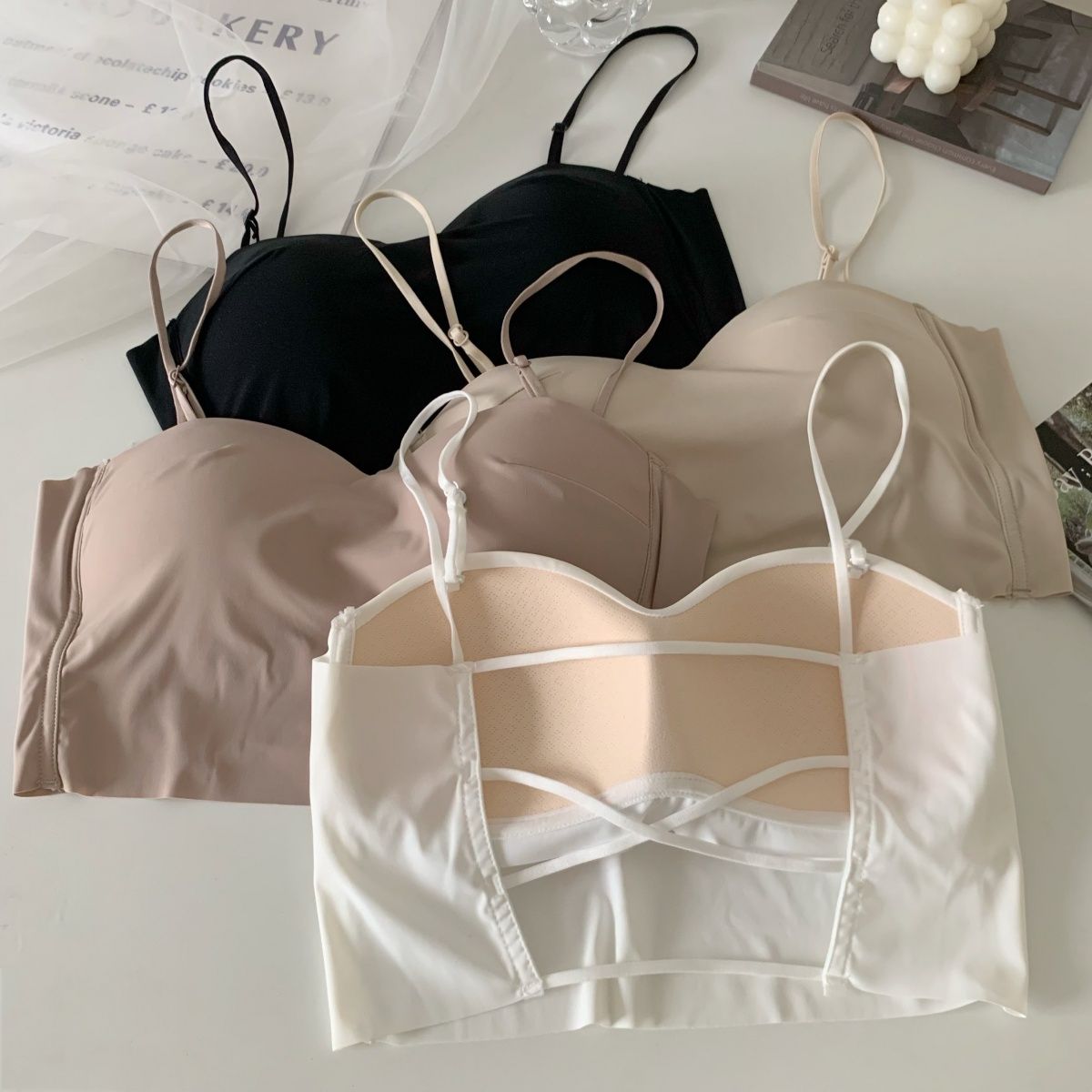 Gather ice silk, sling vest, women's clothing base, integrated inside, with chest pad, beautiful back, short underwear tube top.
