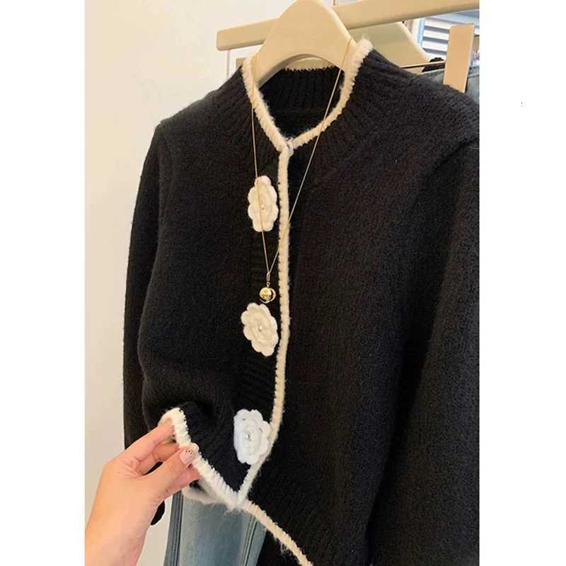Autumn Winter Women Black Clothing Cardigan Knitting Sweater Long Sleeve Round Neck Casual Fashion Coat Female Flower Design TopT251125