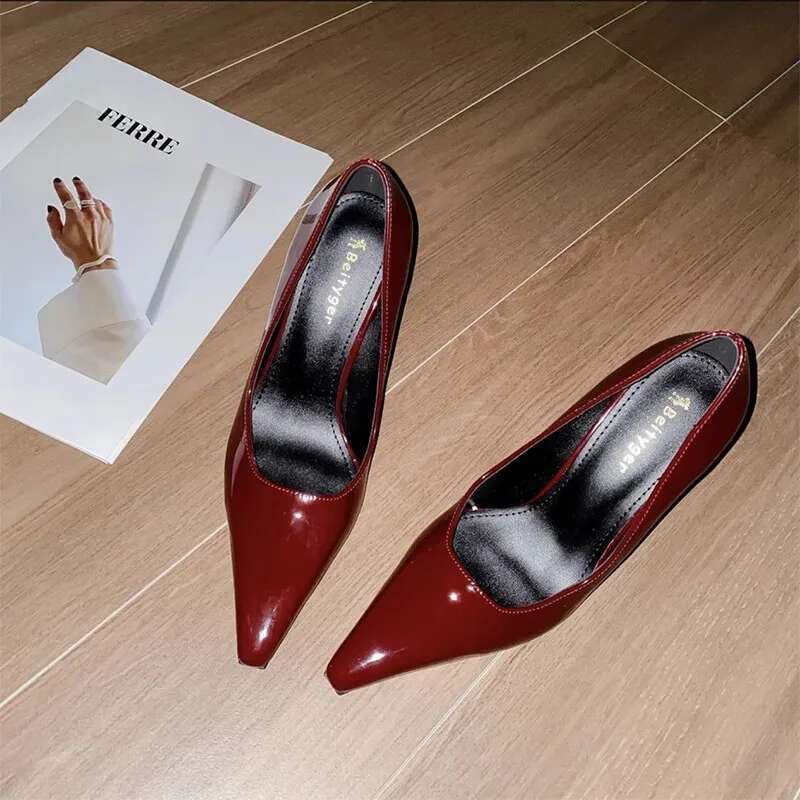 Spring and summer new pointed shallow patent leather fashion stiletto high-heeled banquet dress versatile women's shoes