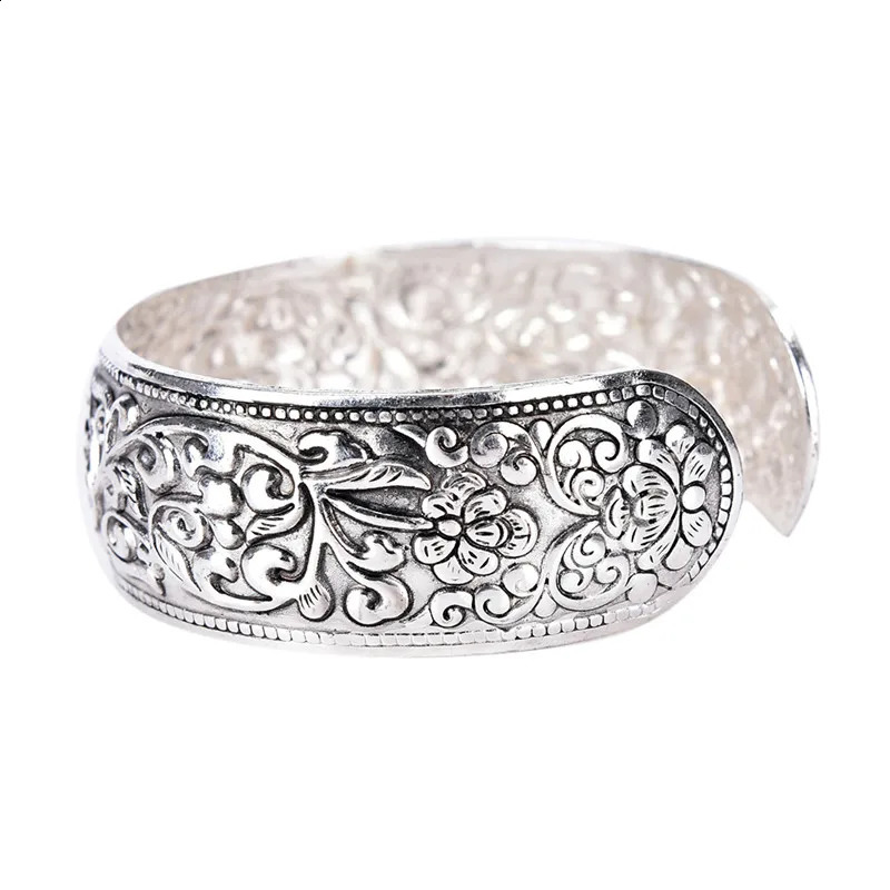 Xizang Silver Totem Bracelet Carved Lucky Flower Cuff 250415