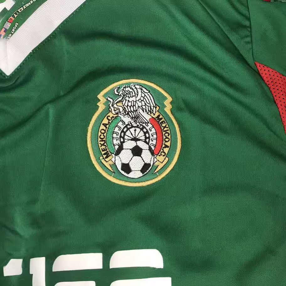 Summer short sleeved men's and women's T-shirts with Mexican high street design sense, letter embroidery printing trend