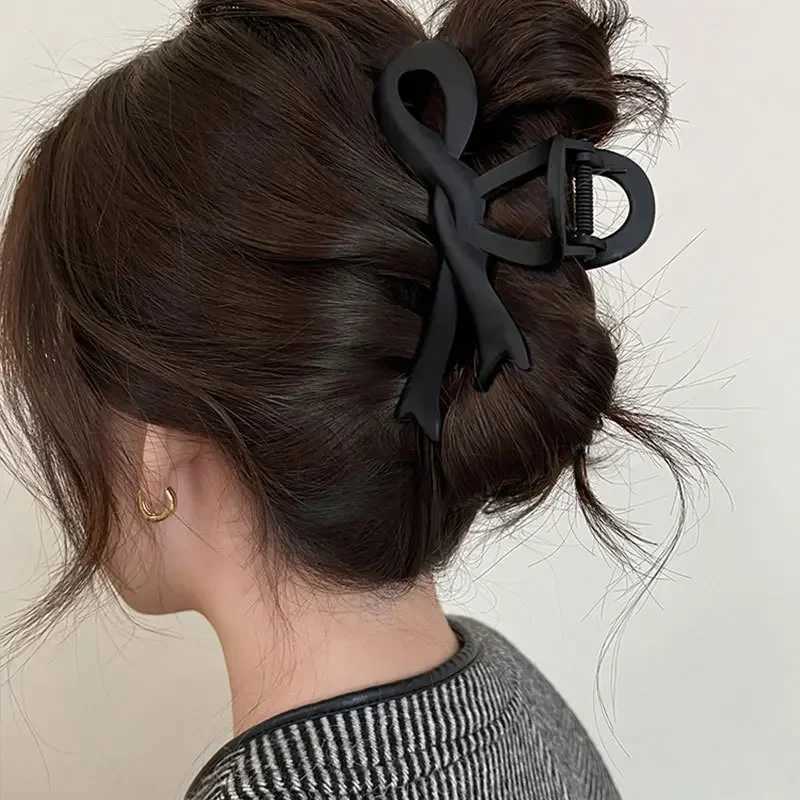 New matte hair clip retro ribbon bow hair clip crab headband hair clip shark ponytail hair accessory bucket for womens hairT250425