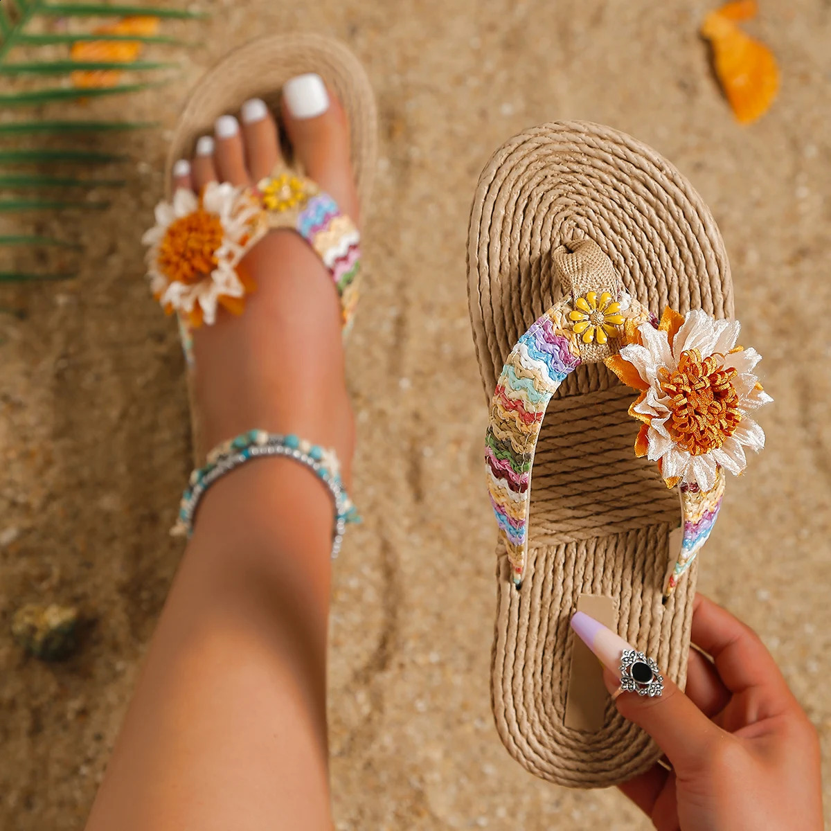 Womens fashion trend accessory Sunflower anti-slip wear soft sole flat flip flops 250421