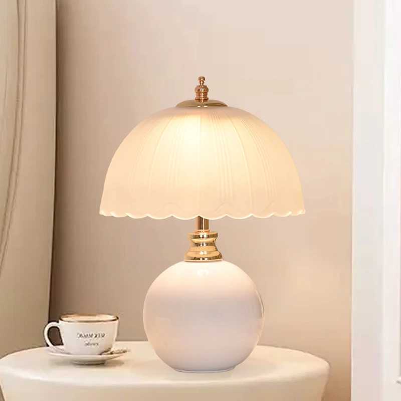 Modern Ceramic Glass Desktop Book Lamp Bedroom Bedside Table Lamp Light Luxury Atmosphere Childrens Room Princess Table Lamp C251125