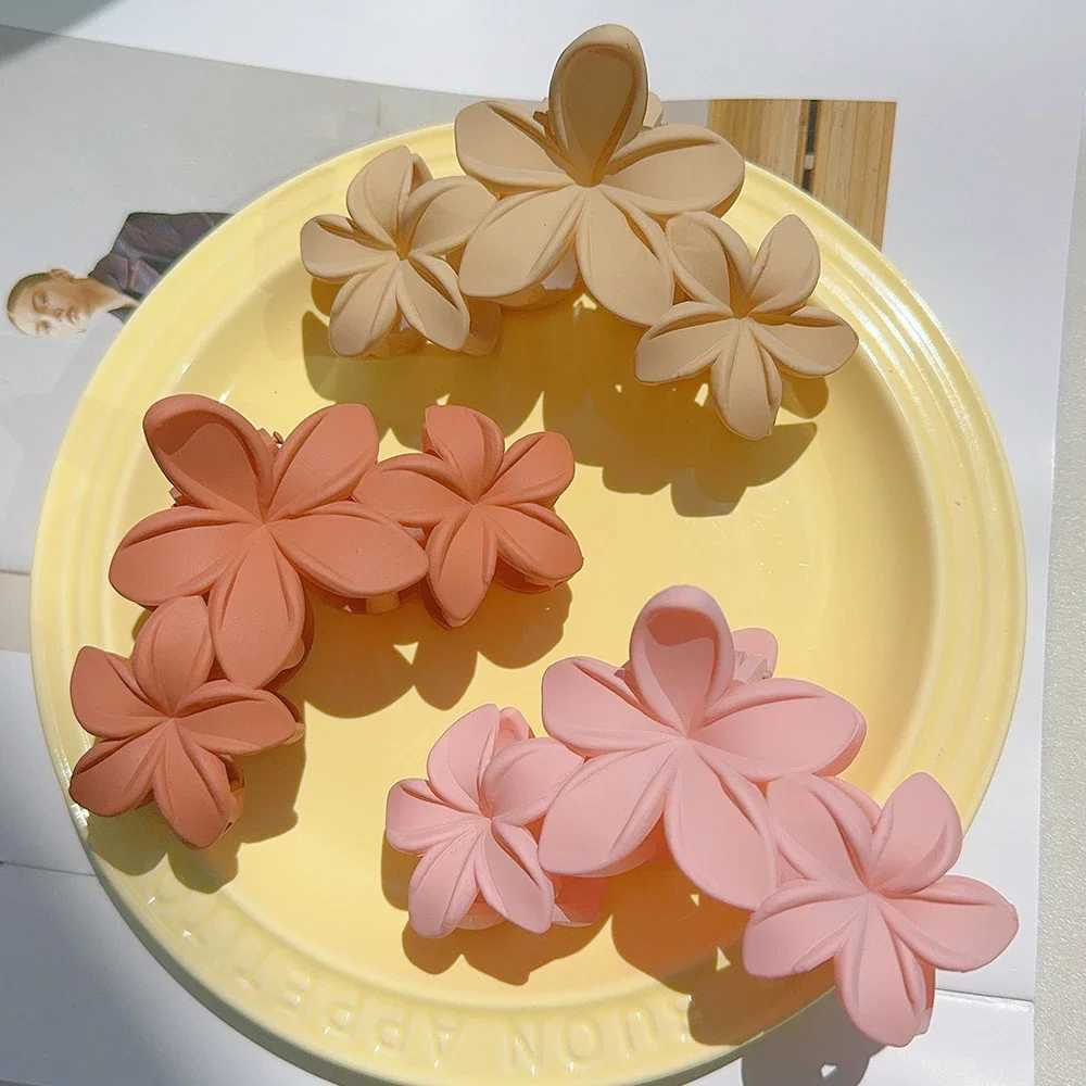 Korean Fashion Gradient 12cm Womens Flower Hair Clip Sweet Hair Clip Crab Clip Bucket Hawaiian Hair AccessoriesT250425