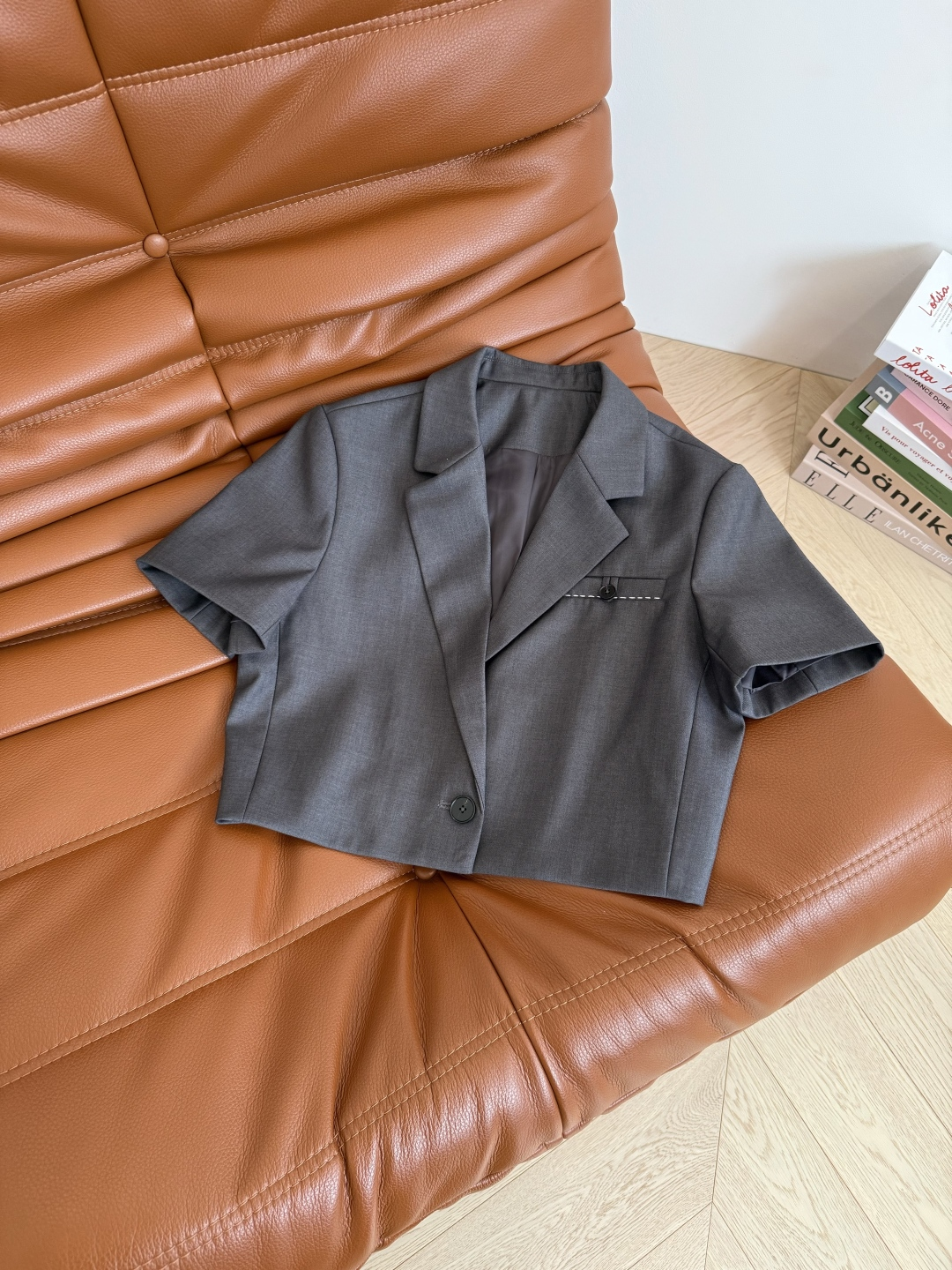 Vogue Paris 2025 Fashion Week Show jacket Customized Fashion Tailored clothing mens and womens Fashion Paris.M57