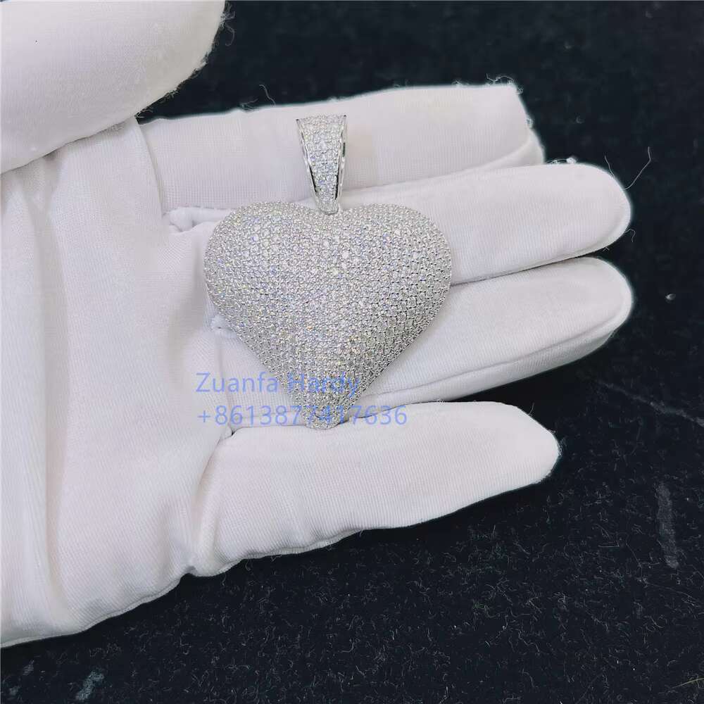 Custom Luxury Women Jewelry S925 Sterling Silver Iced Out Diamond Heart Charm VVS Moissanite Pendant