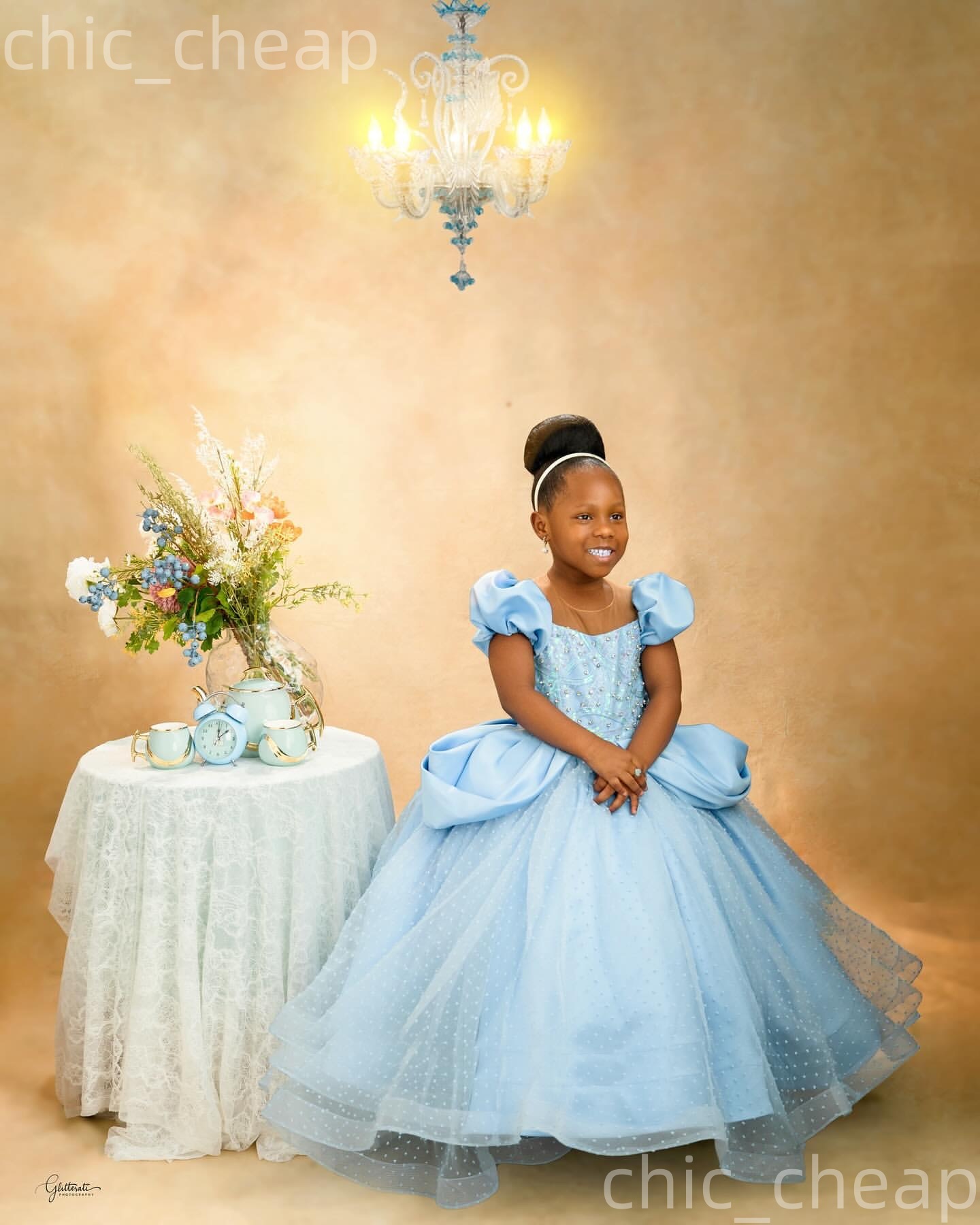 2026 Light Sky Blue Ball Gown Flower Girl Dresses Crystals Sheer Neck Short Sleeves Little Girl Christmas Peageant Birthday Christening Tutu Dress Gow