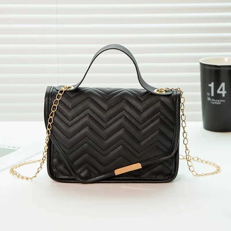 2022 Womens Messenger Bag Luxury Lingzhi Embroidered Handbag Womens Makeup Bag Fashion Chain Womens Cross Shoulder Bag W250421