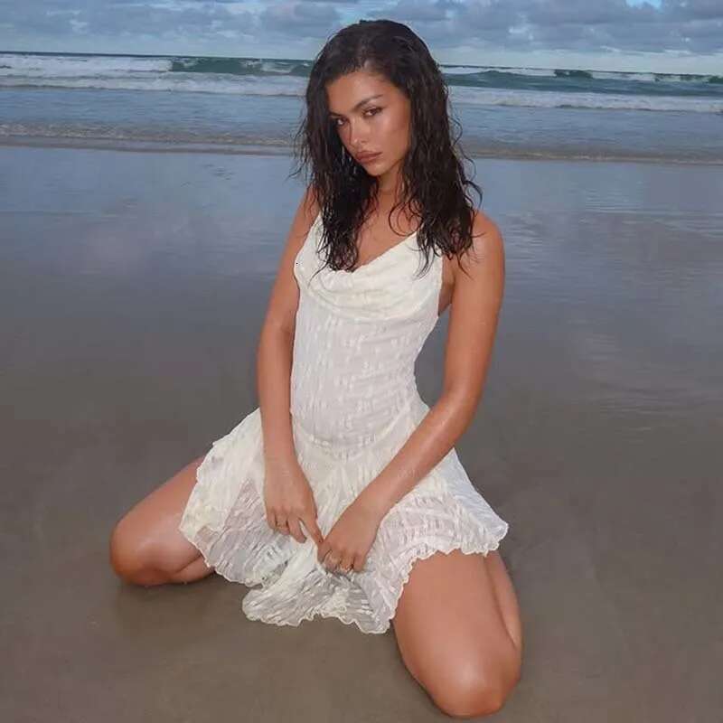 Dongdumaoyi Townlike Asymmetric A Line Lace Dress Women Halter Mini Spring Summer Backless Nightclub Sexy Party Dresses