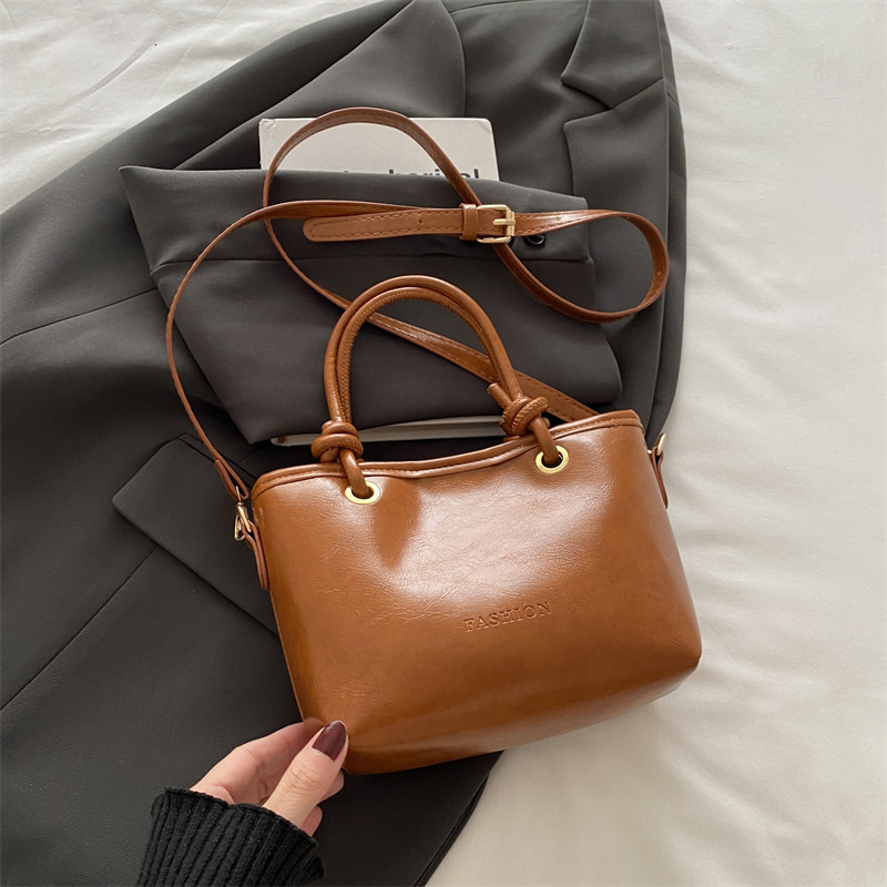 2025 New Crossbody Autumn And Winter Fashion Simple Women's High-end Sense Shoulder Bag Handbag Women