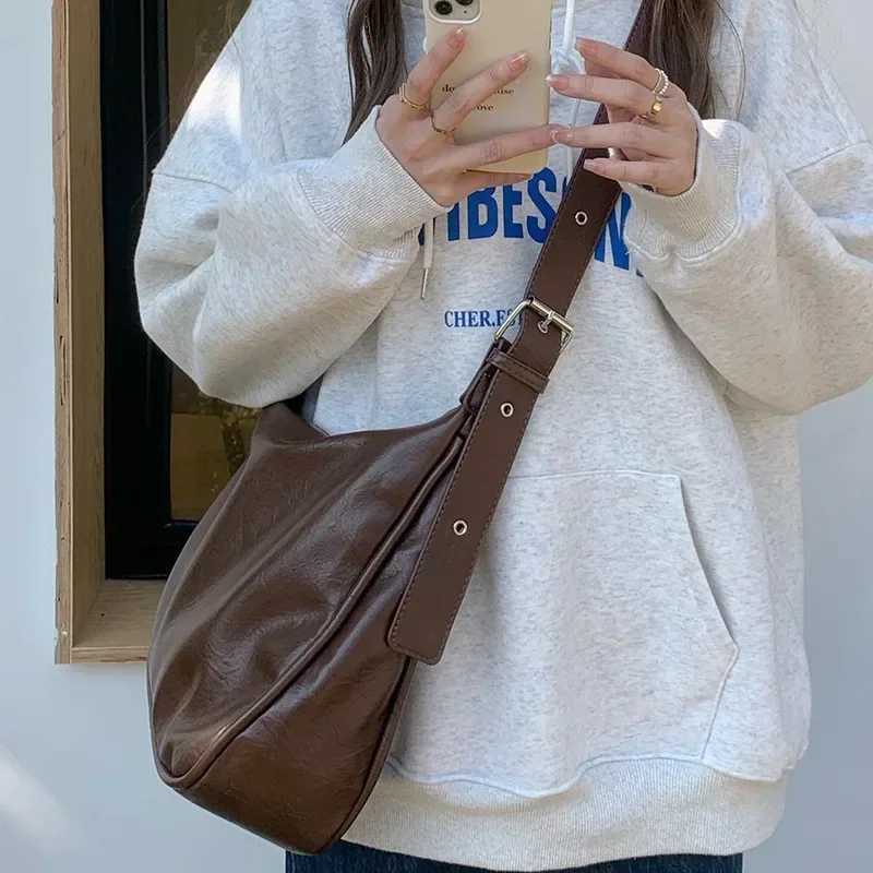 Innovative Mini Bolsos Wallet and Handbag Hybrid Version Retro Handbag Simple Atumn and Winter New Vertical Box Bag W250425