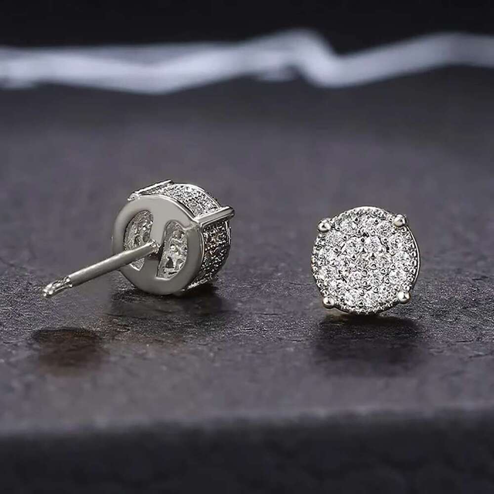 DHcollections Exquisite Women's Wedding Stud Earrings For Daily And Valentine's Day