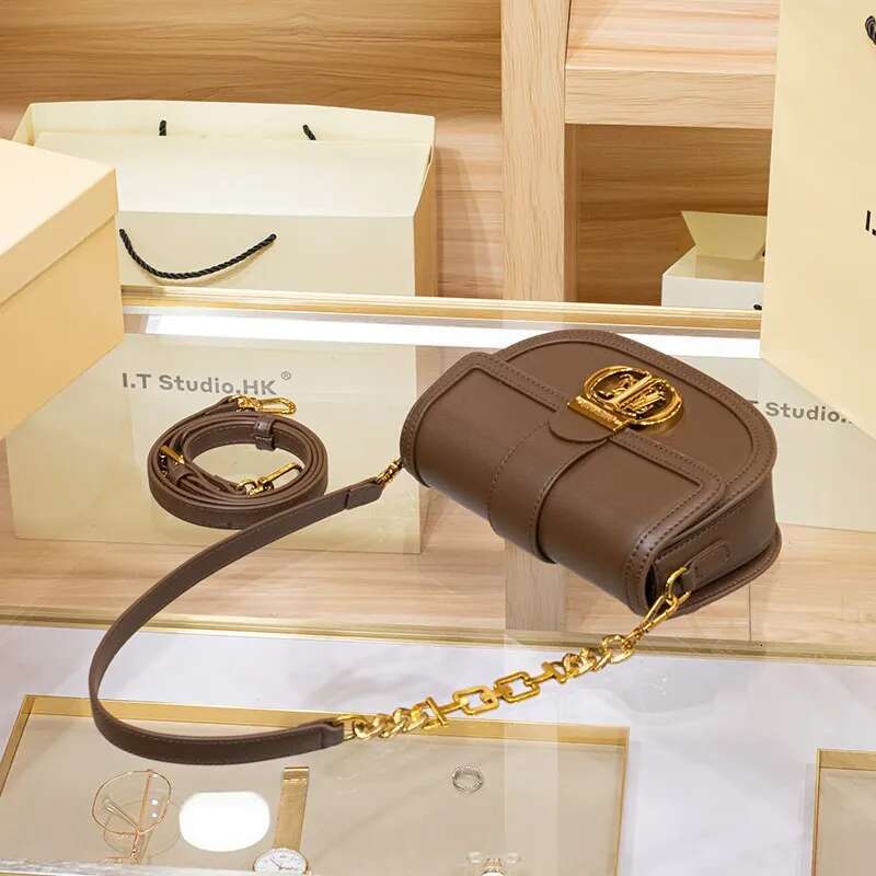 Women's Handbag Brand Genuine Leather Underarm 2024 New Spring/Summer High-End Designer Single Shoulder Crossbody Small Bag