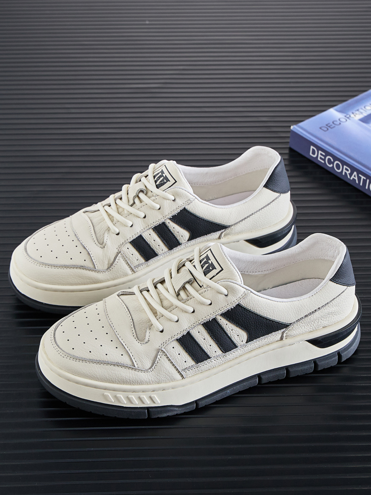 Head layer cowhide sports leisure men's shoes spring 2025 new non-slip thick bottom soft bottom male trend black and white board shoes men
