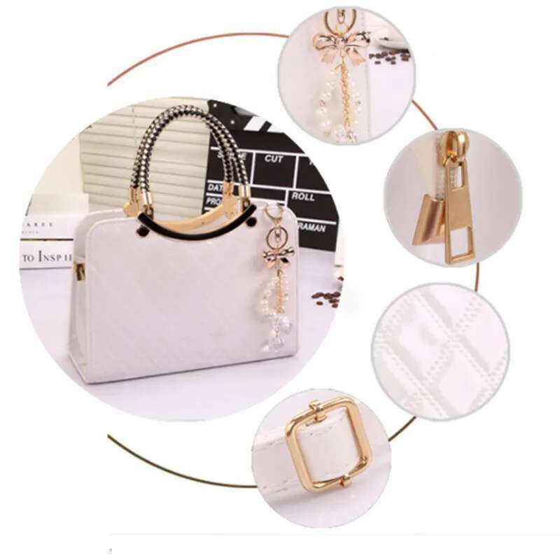 2024 New Simple Shells Leather Handbag Famous Brands Designer Female Tide Knitting Shoulder Women Messenger Bag