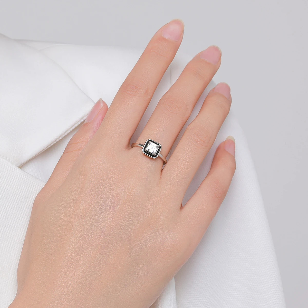 MODIAN 925 Sterling Silver Fashion Black Enamel Finger Ring Clear Square CZ Ring For Women Engagement Wedding Fine Jewelry 250425