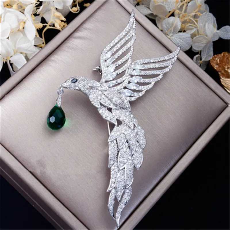 Womens Brooch Luxury Jewelry Animal Vintage Style Sweater Scarf Created Emerald Green High Quality Brooch Decorate Party Gifts J251125