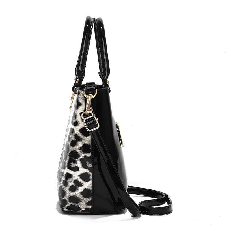 Spring new patent leather sequin ed rhinestone handbag banquet dress large-capacity one-shoulder cross-body women's bag