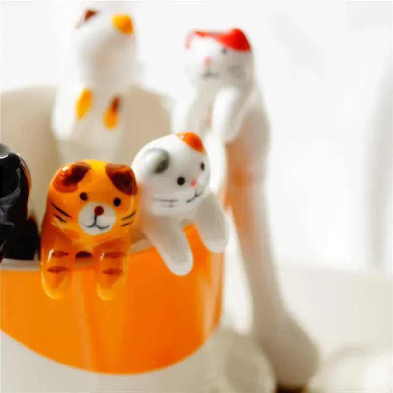 5Pcs/set Ceramic Cartoon Cute Cat Animal Spoon Hanging Coffee Dessert Spoon Unique Ice Cream Flatware Kitchen Tool Novelty Gift Y251125