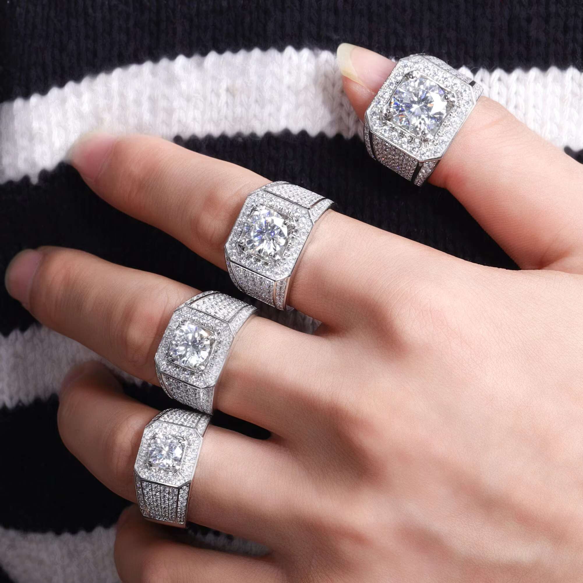 Hot Sale Moissanite Silver Ring Huge Stocks Engagement Rings 1-5CT Moissanite Center Stone Engagement Men Ring.